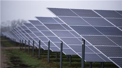 Die Investoren stehen in den Startlöchern: Wenn es nach ihnen geht, werden im Cuxland auf mehr als 1300 Hektar Solarparks entstehen. Foto Gateau