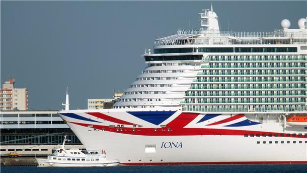 P&O Cruises sagt Kreuzfahrten bis Mitte Oktober 2020 ab P&O-Kreuzfahrtschiff-Neubau "Iona" in Bremerhaven