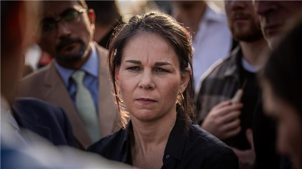 Baerbock: „Medizinisches Desaster“ im Gazastreifen „Die israelische Armee muss mehr tun, um die Zivilistinnen und Zivilisten in Gaza zu schützen“: Annalena Baerbock.