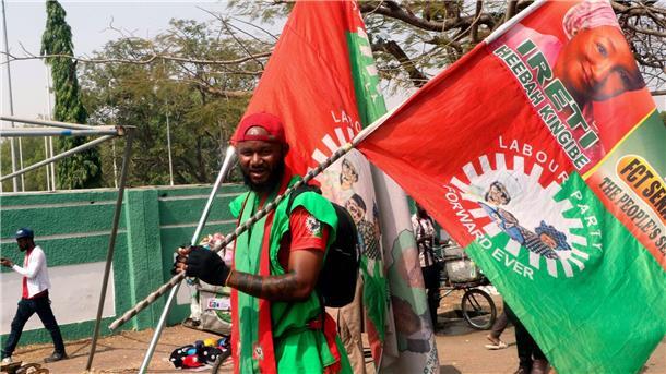 Beobachter warnen vor Gewalt bei Wahlen in Nigeria „Die Kampagnen schüren Spannungen in Gemeinden, die hässlich werden könnten“, schreibt die Denkfabrik International Crisis Group in ihrem Bericht.