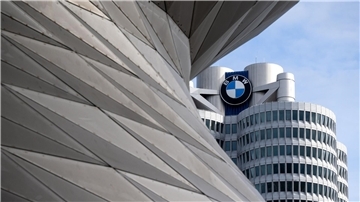 Die Kernmarke BMW verkaufte 2,1 Millionen Autos, nach 2,2 Millionen im Jahr zuvor.