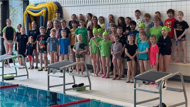 Kinder im Nordbad in Einswarden