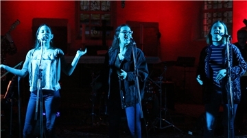 Die Kirchenband Released tritt am 10., 11. und 12. November in der Zevener St.-Viti-Kirche auf.