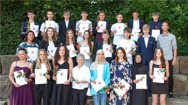 Die Klasse 10d mit ihrem Klassenlehrerteam Frauke Logemann-Fastie und Herrn Hespe war eine der Abschlussklassen der IGS Brake.