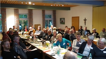 Die Kreissynode tagte diesmal im Seefelder Gemeindehaus. Hauptthema war die zukünftige Gestaltung von Gottesdiensten.