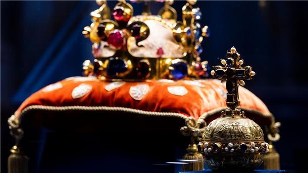 Böhmische Kronjuwelen für weitere Tage zu sehen Die Kronjuwelen des einstigen Königreichs Böhmen erfreuen sich großer Beliebtheit.