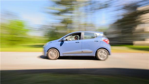 Die Landesverkehrswacht Niedersachsen bietet landesweit Fahrsicherheittraining für Menschen über 65 Jahren an. Ziel ist die Fahrkompetenz zu erhalten und zu stärken.