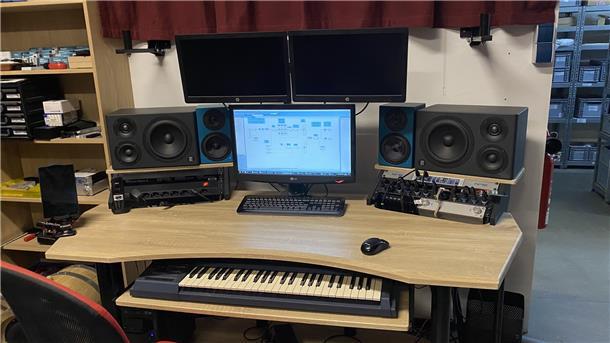Die Lautsprecher der Firma ABACUS kommen auch bei Musikproduktionen zum Einsatz. Beim Mischen manches Songs hat das Nordenhamer Unternehmen also mitunter eine Rolle gespielt.
