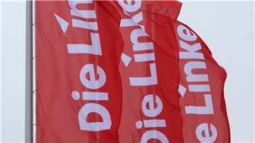 Die Linke führt die vergleichsweise vielen Eintritte auch darauf zurück, dass mit dem Austritt von Sahra Wagenknecht im Oktober ein jahrelanger Richtungsstreit entschärft wurde.