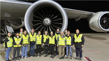Die Logistiker hatten nachts auf dem Flughafen Köln/Bonn die Möglichkeit, ein Boeing 747– Frachtflugzeug hautnah zu besichtigen. 