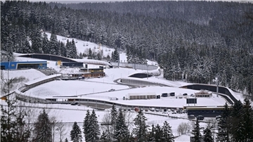 Die Lotto Thüringen Eisarena Oberhof, eine Kunsteisbahn für den Rennrodel-Sport, übernimmt den Weltcup 2026 und damit den letzten Wettbewerb vor Olympia von Königssee.