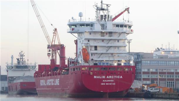 Die „Malik Arctica“ ist am Wochenende in Bremerhaven angekommen und hat Equipment für die AWI-Forschungsstation Neumayer III geladen.