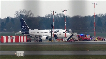 Die Maschine der Lufthansa auf dem Weg nach Göteborg musste aufgrund einer rauchenden Kaffeemaschine ihre Reise in Hamburg beenden.