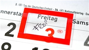 Die meisten Unternehmen in Deutschland halten laut einer Umfrage des arbeitgebernahen Forschungsinstituts IW wenig von der Einführung einer 4-Tage-Woche. (Symbolbild)