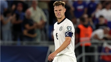 Die Miene sagt alles: Kapitän Joshua Kimmich nach dem Schlusspfiff.