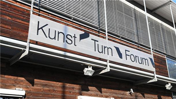 Turn-Skandal: Kündigung der Trainerin beschäftigt Gericht Die Missbrauchsvorwürfe am Kunst-Turn-Forum Stuttgart beschäftigen auch das Arbeitsgericht Stuttgart.