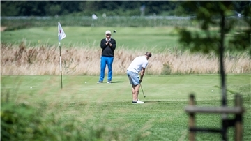 Die Mitglieder im Golfclub Hainmühlen-Bremerhaven können ab dem 1. Januar auf zwei Plätzen spielen.