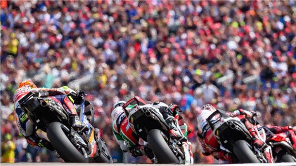 Auch ohne deutsches Zugpferd: MotoGP lockt die Massen Die MotoGP-Piloten begeistern die Massen am Sachsenring.