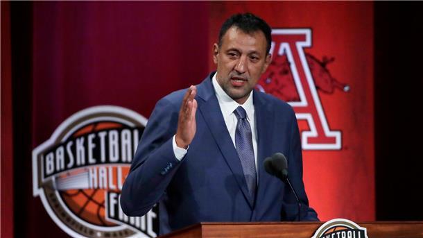 Not-OP: NBA-Legende Vlade Divac bei Motorrad-Unfall verletzt Die NBA-Legende Vlade Divac wurde 2019 in der Naismith Memorial Hall of Fame in Springfield aufgenommen.