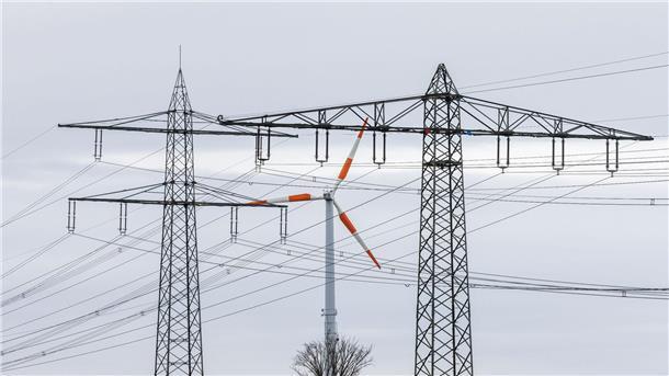 Die neue Elbe-Weser-Leitung wird doppelt so viel Strom transportieren können.