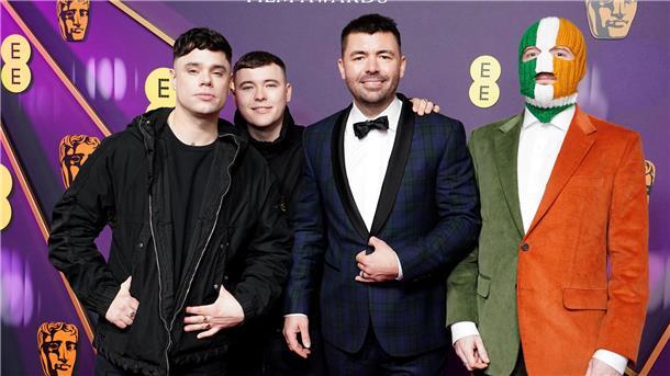 „Israelfeindliche Aussagen“: Hurricane-Festival lädt nordirische Band Kneecap aus Die Band Kneecap kommt zur 78. Verleihung der Bafta Film Awards in der Royal Festival Hall.
