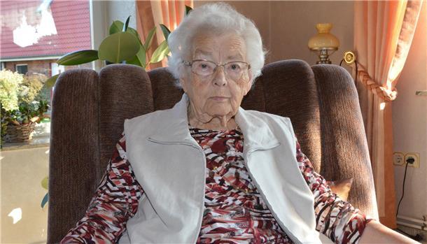Maria Monsees feiert 100. Geburtstag - Flucht aus Pommern bleibt unvergesslich Die Oerelerin Maria Monsees feiert heute ihren 100. Geburtstag im Kreis ihrer großen Familie.