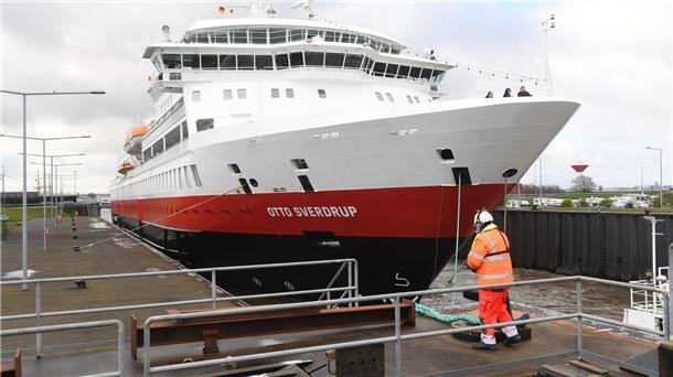 Die „Otto Sverdrup“ hat den Werftaufenthalt in Bremerhaven beendet.