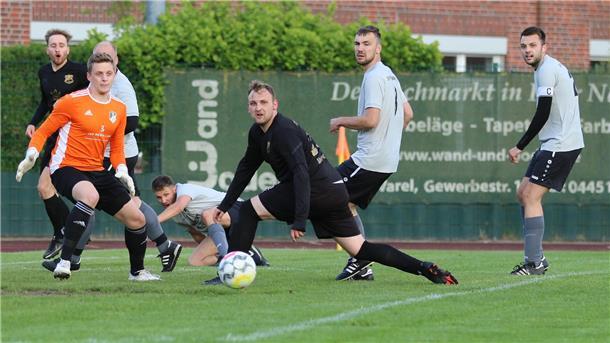 TuS Jaderberg gegen SV Phiesewarden Fußball-Kreisliga