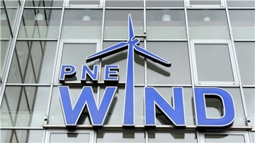 Die PNE AG hat ihren Hauptsitz in Cuxhaven. Das Unternehmen plant und realisiert Windparkprojekte an Land sowie auf See.