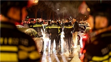 Die Polizei hat am Karfreitag vielerorts verstärkt die Autotuning-Szene kontrolliert. Am „Car-Freitag“ kommt es traditionell häufig zu illegalen Autorennen oder anderen Verstößen im Straßenverkehr.