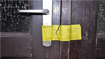 Die Polizei hat den Zugang zum Schützenhaus in Blexen am Abend des 17. Juni versiegelt.