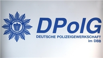 Die Polizeigewerkschaft hat einen Brief an Frank-Walter Steinmeier geschrieben. Der Grund: verfassungsrechtliche Bedenken in Bezug auf den neuen Polizeibeauftragten des Bundes.