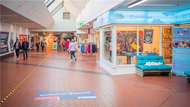 Die  Pop-Up-Meile „Karstadt-Passage“ soll um ein Geschäft erweitert werden, das „Bowls“ und „Smoothies“ anbietet. Foto: Hartmann