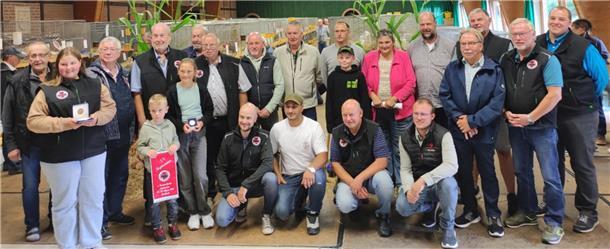 Die Preisträger der Sandbosteler Kaninchenschau.