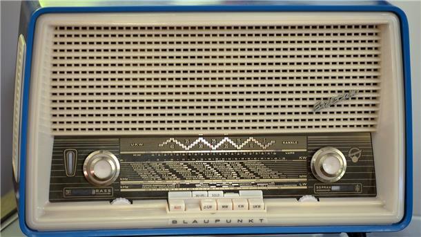 Pflichtprogramm für Seeleute: Radiosendung „Gruß an Bord“ an Heiligabend Die Radiosendung „Gruß an Bord“ wurde erstmals 1953 über Kurzwelle gesendet.