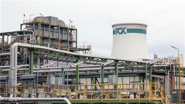 Mehr Rohöllieferungen aus Kasachstan für Raffinerie Schwedt Die Raffinerie PCK in Schwedt versorgt Berlin und große Teile des Nordostens Deutschlands mit Treibstoff.