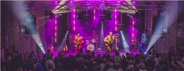Die "ReBeatles"  präsentieren in wechselnden Original-Outfits die größten Hits ihrer musikalischen Vorbilder.