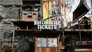 Die Reparaturen am „Höllenblitz“ auf dem Oktoberfest sind weitgehend abgeschlossen.