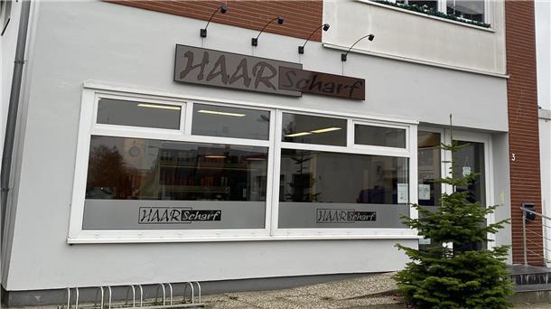 Die Scheren und Frisuren im "Haarscharf" in Loxstedt sind genau das.