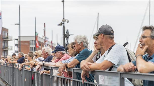 Bildergalerie: Die schönsten Bilder der Maritimen Tage am Mittwoch Die schönsten Eindrücke des ersten Tages der maritimen Tage.