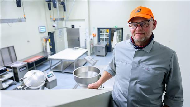 Leben und Schlachten auf der Weide in Lüneburger Heide Die schonende, weitgehend stressfreie Schlachtung habe Auswirkungen auf das Produkt, sagt der Rinderzüchter.