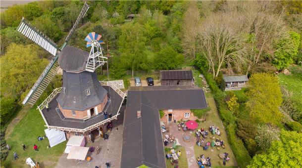 Die Seefelder Mühle hat einen Platz im Kulturbüro für ein Freiwilliges Soziales Jahr Kultur zu vergeben.