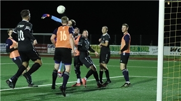 Fußballspiel SG Abbehausen II/Phiesewarden gegen SG Schwei/Seefeld/Rönnelmoor
