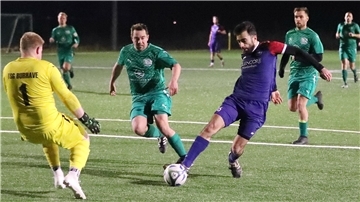 SG Burhave/Stollhamm gegen TuS Einswarden in der 1. Fußball-Kreisklasse