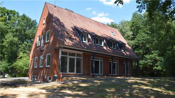 Die Situation rund um das Haus der Jugend an der Bäckerstraße ärgert WFB-Ratsmitglied Hans Günter Krauskopf über alle Maßen. Er fordert, dass endlich ein Umzugstermin für das Jugendzentrum festgelegt wird.