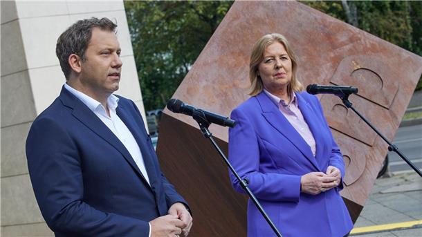 Bas zu Linnemann: Bürgergeld-Entzug „nicht so einfach“ Die SPD-Chefs vor einer Klausur des Parteivorstands in Berlin.