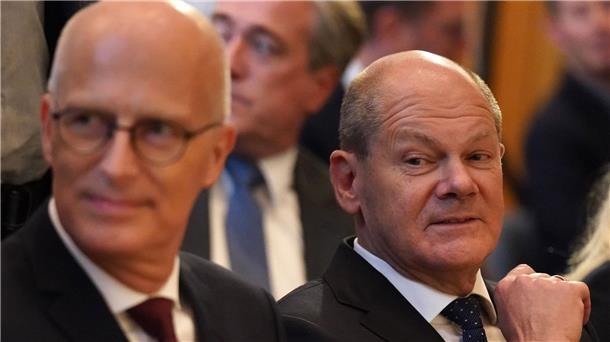 „Cum-Ex“: Keine Ermittlungen gegen Scholz und Tschentscher Die Staatsanwaltschaft Hamburg hatte die Eröffnung eines Ermittlungsverfahrens gegen Olaf Scholz und Peter Tschentscher (l) bereits abgelehnt. Ähnlich verhält es sich nun in Köln.