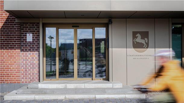 „Symbolischer Akt“ gegen RAF-Ermittlungen? Trio vor Gericht Die Staatsanwaltschaft zog 2023 in das Gebäude.