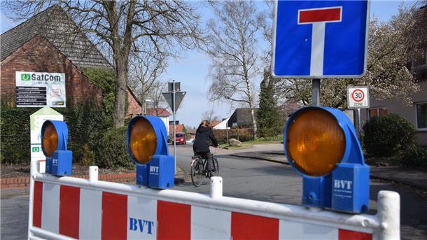 Das sagen CDU, SPD und WFB zur angespannten Selsinger Finanzlage Eine Sperrung vor der Alten Straße in Selsingen.