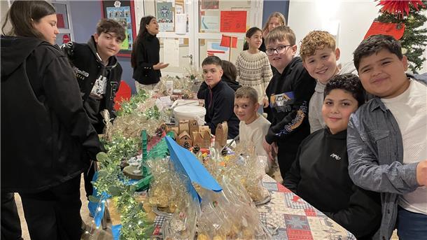 Dies kam beim Weihnachtsmarkt an der Nordenhamer Oberschule 1 besonders gut an Weihnachtsmarkt in einer Oberschule in Nordenham.